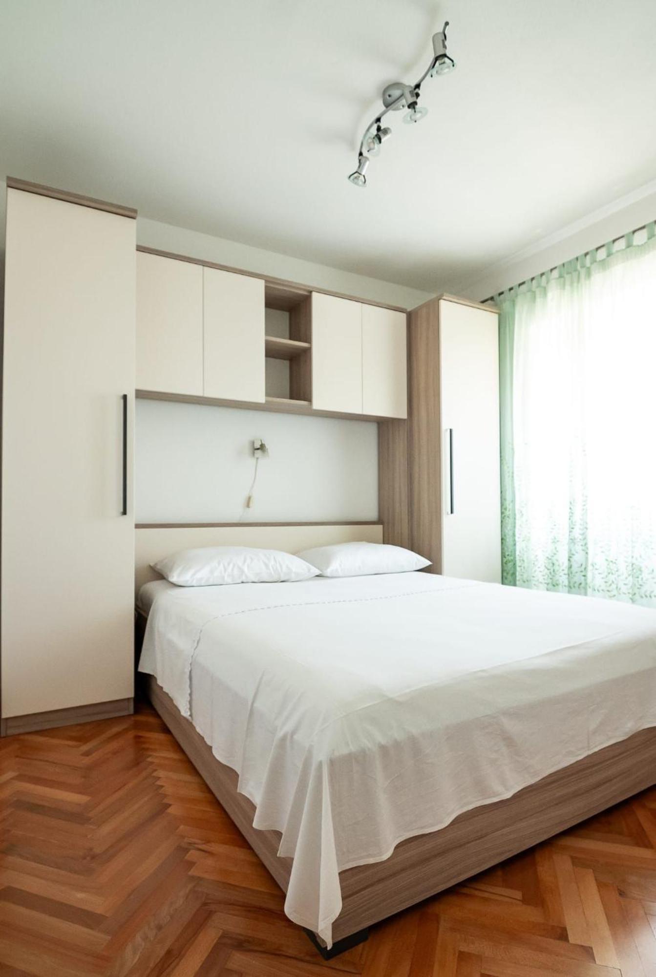 Apartments Kaja Postira Extérieur photo